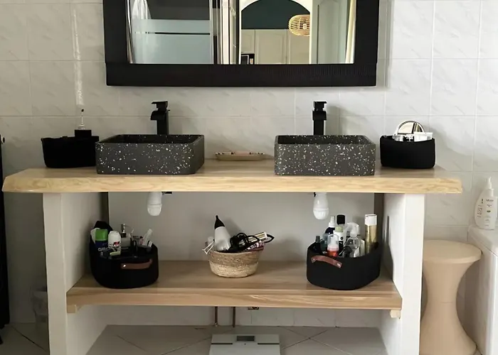 D'hote Leontine Bed & Breakfast Lamagistere